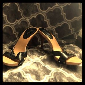 Guess wooden/leather sandals